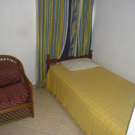 Villa With 6 Bedrooms In Pereybere, With Wonderful Mountain View, Priv Grand Baie Bagian luar foto