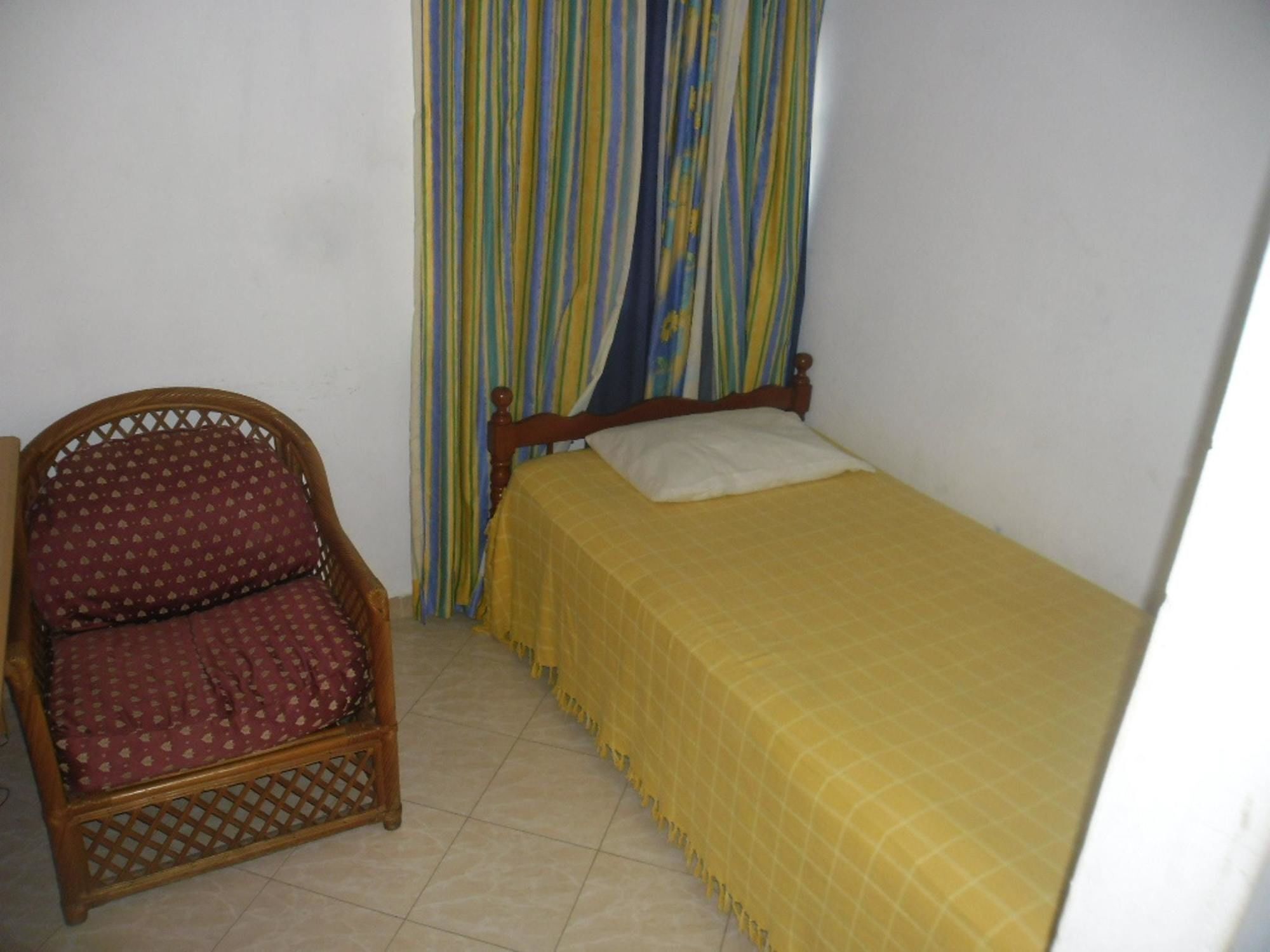 Villa With 6 Bedrooms In Pereybere, With Wonderful Mountain View, Priv Grand Baie Bagian luar foto